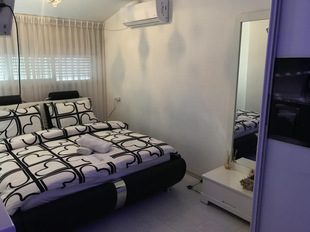 Charming Unit With Pool And Great Amenities Apartment Rishon Leziyyon Exterior photo
