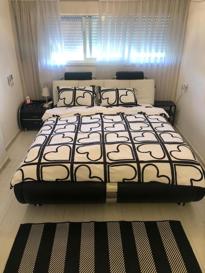 Charming Unit With Pool And Great Amenities Apartment Rishon Leziyyon Exterior photo